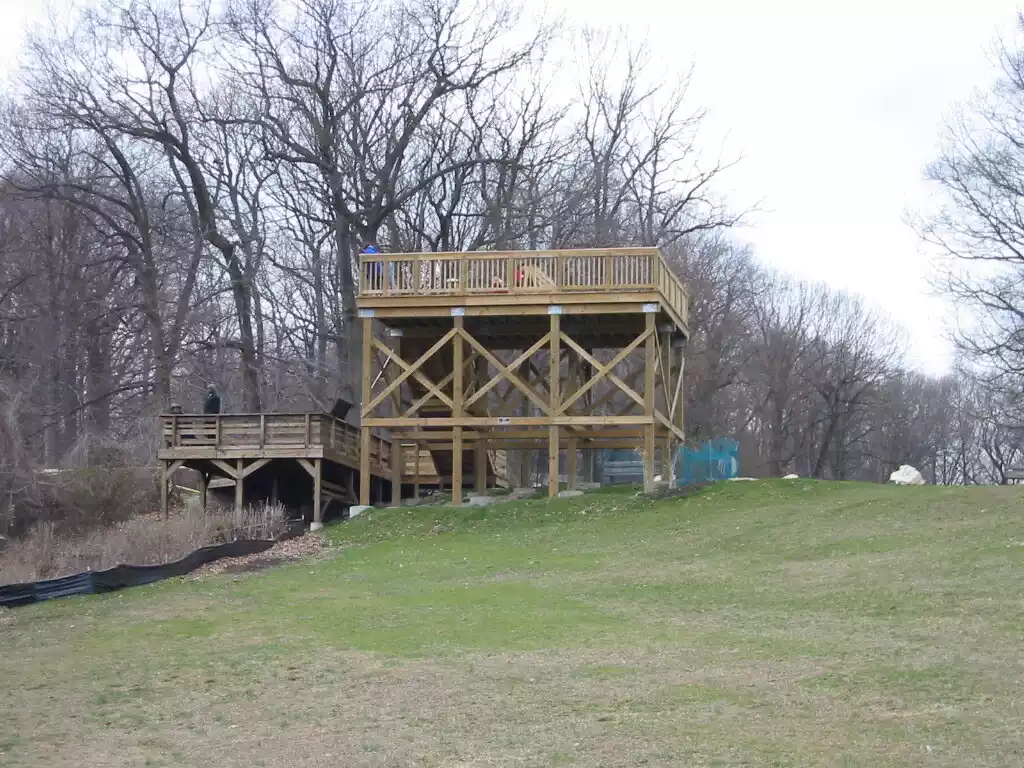 The observation deck at Fort Washington State Park